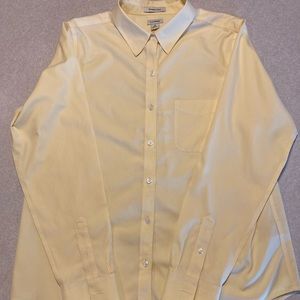 LL Bean Women’s Yellow Button Down Shirt Size M